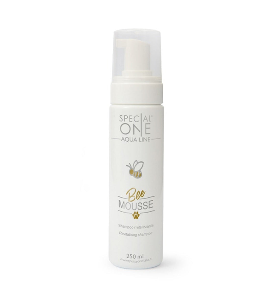 Special One Aqua Line Bee Mousse Igienizzante Zampe 150ml